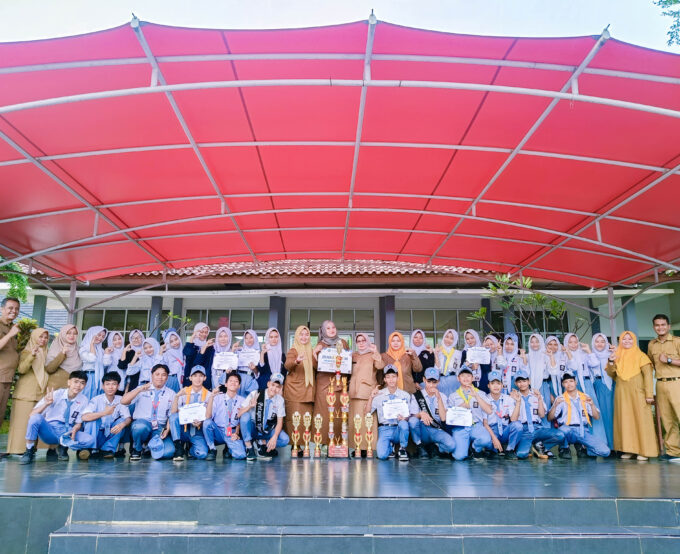 SMAN 1 Leuwisadeng Raih Juara Umum Lomba PMR "Wiratama 2025" se-Bogor Raya